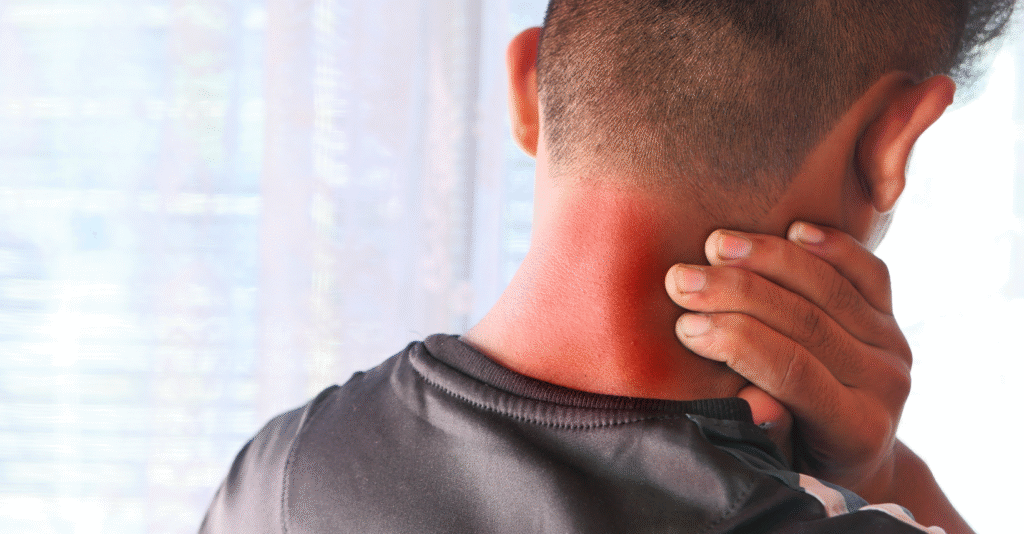 Back Pain – कारण, लक्षण, Treatment और Homeopathic Relief Back Pain Kyun Hota Hai? (Top Causes)